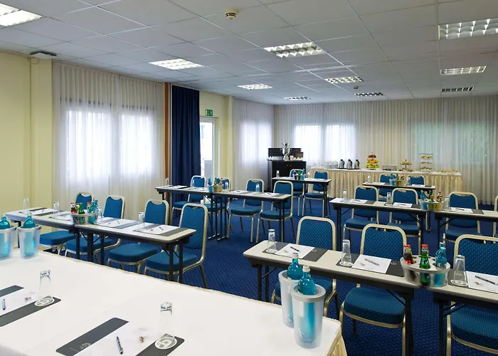 Otel Achat Elbufer Dresden