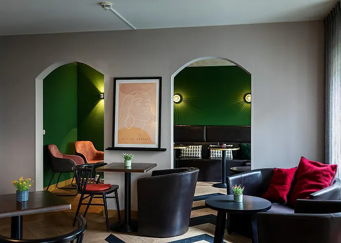 فندق Achat Elbufer 4*