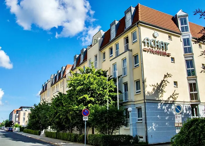 Achat Elbufer 4* Dresden