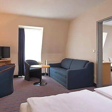 Achat Elbufer 4* Dresden
