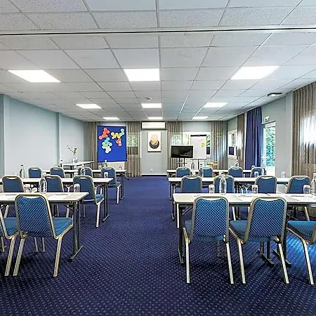 Achat Elbufer 4* Dresden