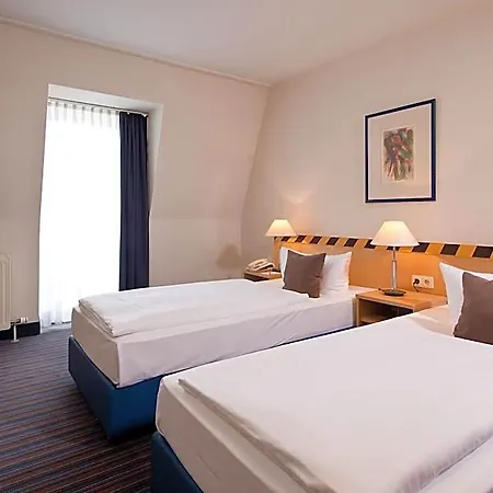 Achat Elbufer Hotel Dresden