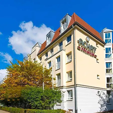 Hotel Achat Elbufer 4*